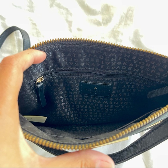 Kate Spade New York
Sadie North South Crossbody - Picture 2 of 2